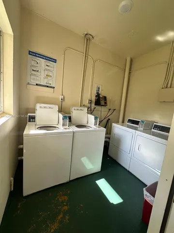 $1,600 | 1450 Atlantic Shores Boulevard, Unit 204, Hallandale Beach, FL 33009