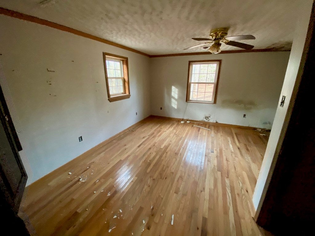 4008 Old Shore Road Blackstone, VA 23824 - Photo 9 of 28 Gallery Image 9