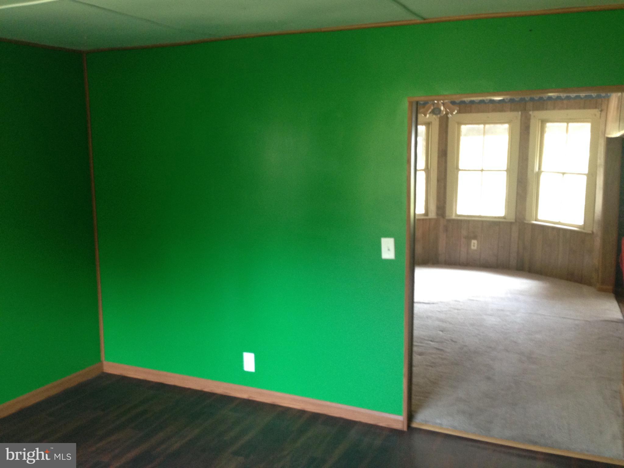 8321 Newark Road Newark, MD 21841 - Photo 20 of 33 a view of empty room with window and fan