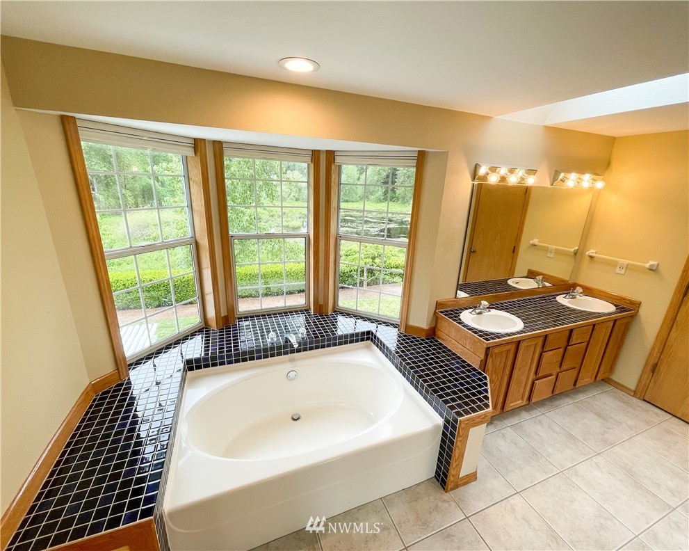 1901 Diamond Loop Southeast Lacey, WA 98503 - Photo 14 of 19