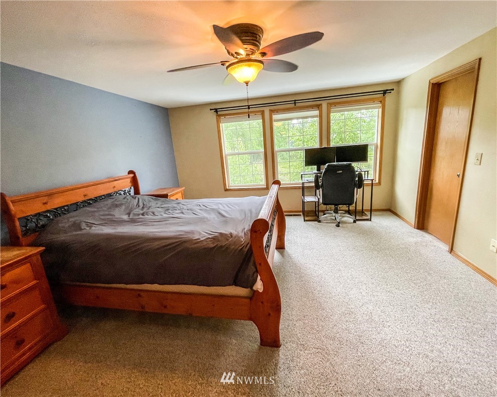 1901 Diamond Loop Southeast Lacey, WA 98503 - Photo 15 of 19