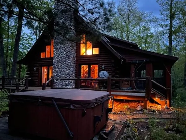 $669,000 | 15549 Spur Lane, Mountain, WI 54149