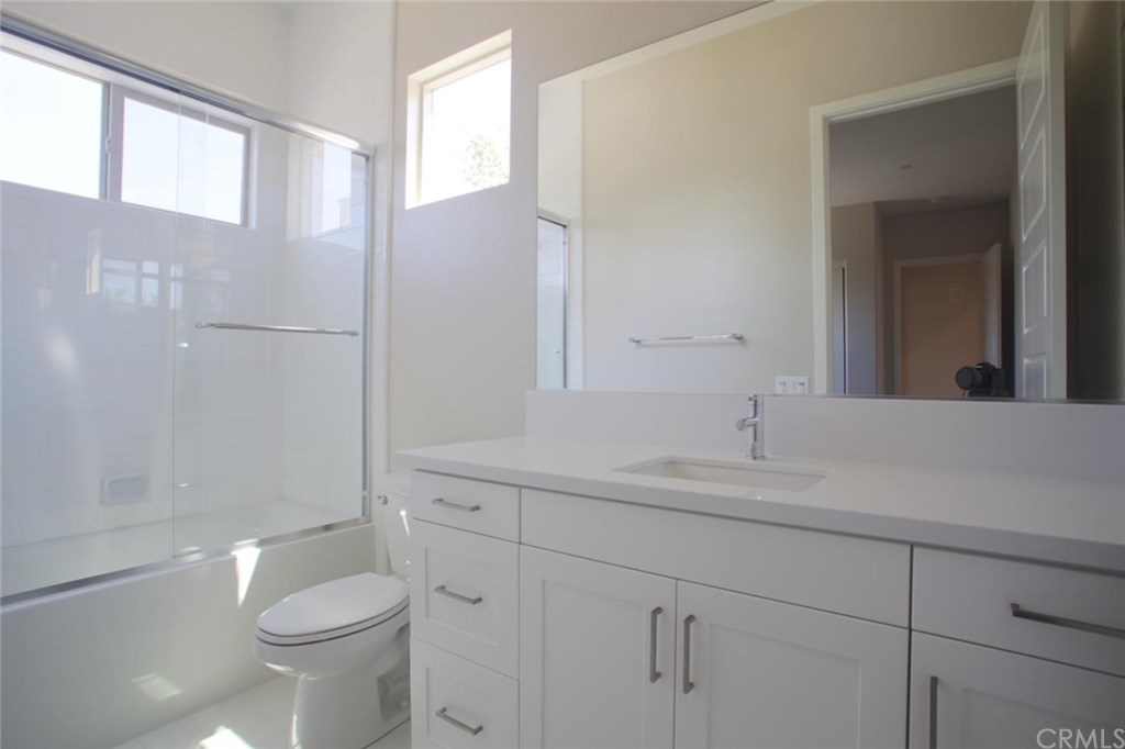 105 Stellar Ladera Ranch, CA 92694 - Photo 16 of 37