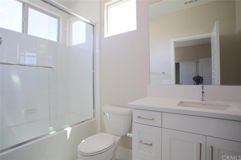 105 Stellar Ladera Ranch, CA 92694 - Photo 20 of 37