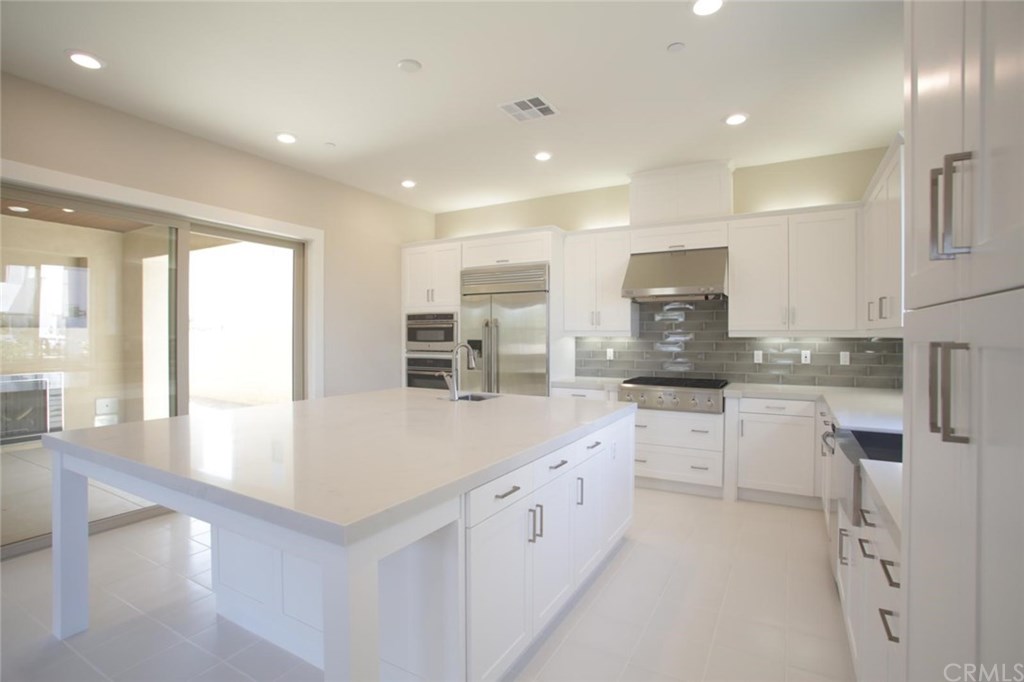 105 Stellar Ladera Ranch, CA 92694 - Photo 7 of 37