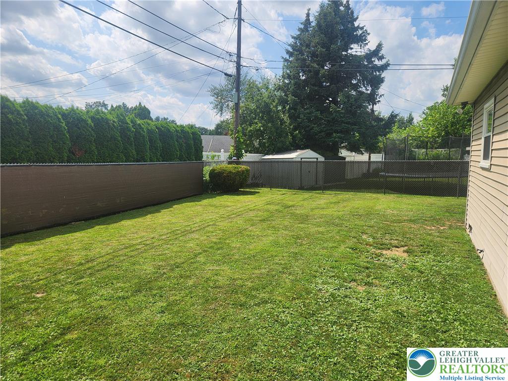 2063 Cloverdale Road Bethlehem, PA 18018 - Photo 13 of 47 Gallery Image 13