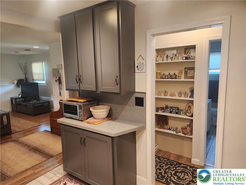 2063 Cloverdale Road Bethlehem, PA 18018 - Photo 27 of 47 Gallery Image 27