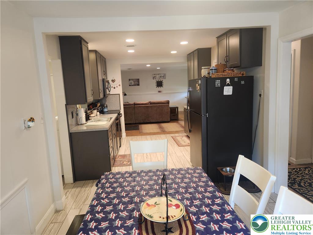 2063 Cloverdale Road Bethlehem, PA 18018 - Photo 33 of 47 Gallery Image 33
