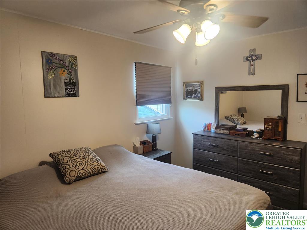 2063 Cloverdale Road Bethlehem, PA 18018 - Photo 40 of 47 Gallery Image 40