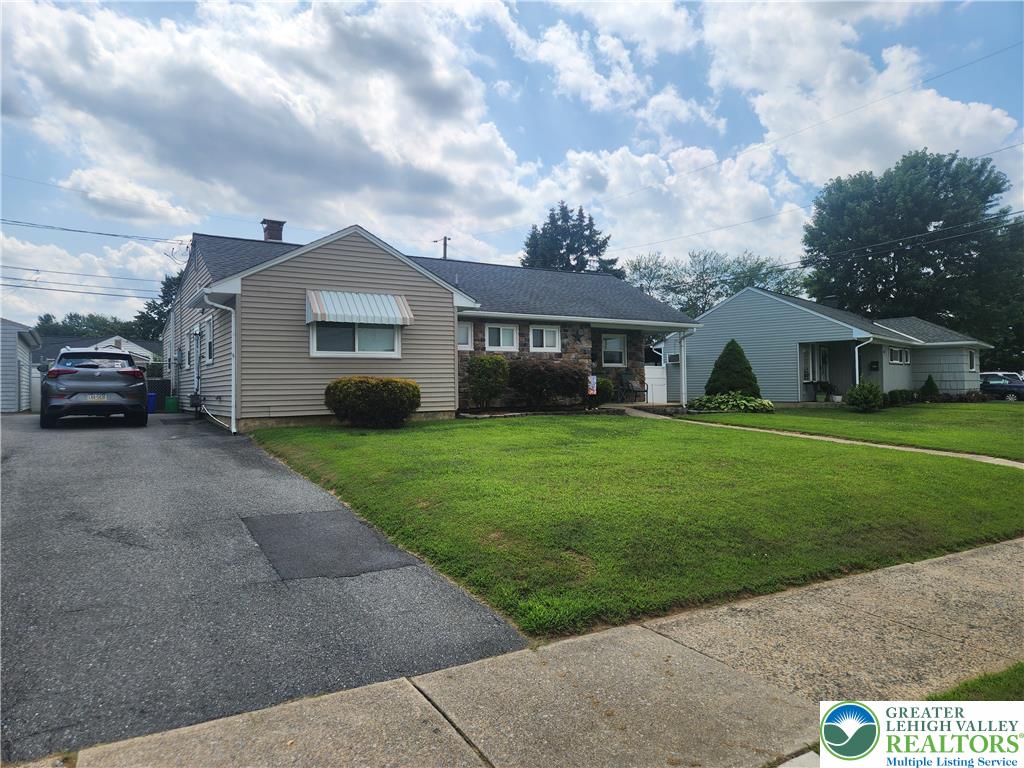 2063 Cloverdale Road Bethlehem, PA 18018 - Photo 4 of 47 Gallery Image 4