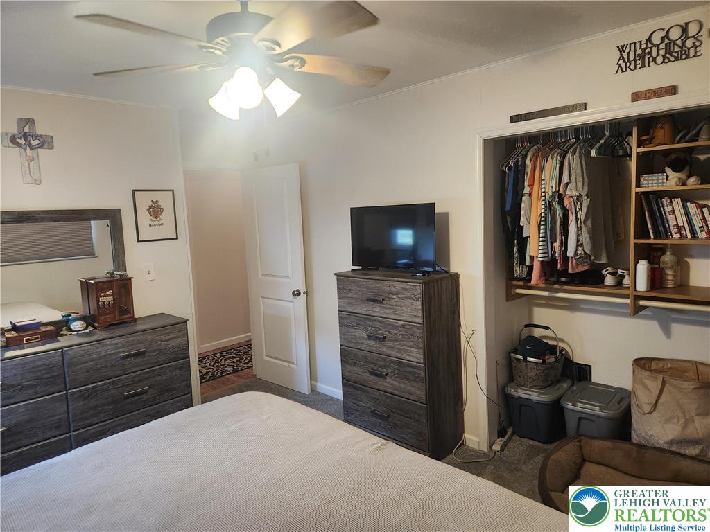 2063 Cloverdale Road Bethlehem, PA 18018 - Photo 41 of 47 Gallery Image 41