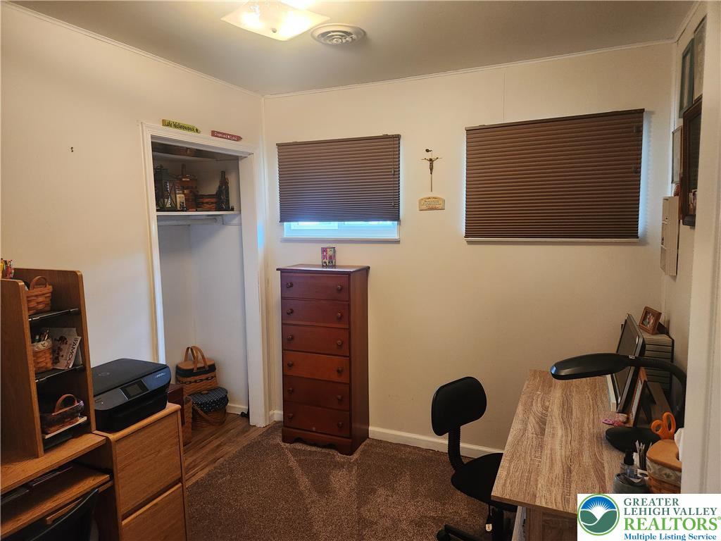 2063 Cloverdale Road Bethlehem, PA 18018 - Photo 42 of 47 Gallery Image 42
