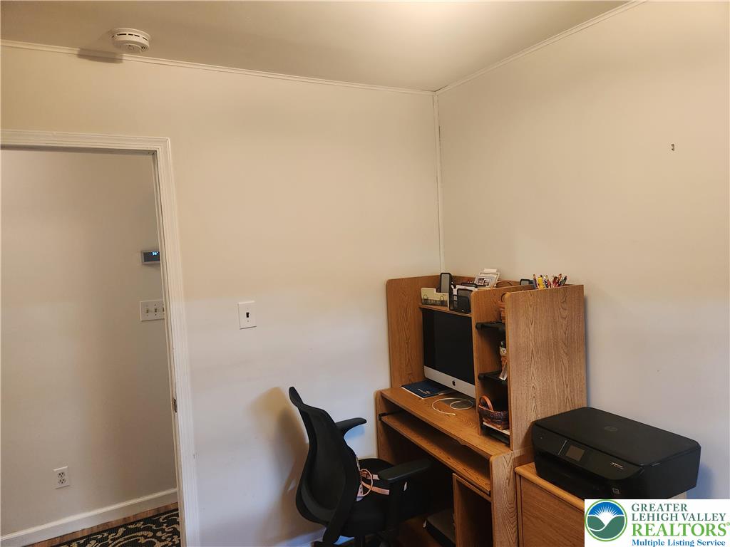 2063 Cloverdale Road Bethlehem, PA 18018 - Photo 43 of 47 Gallery Image 43