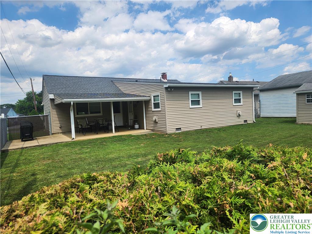 2063 Cloverdale Road Bethlehem, PA 18018 - Photo 6 of 47 Gallery Image 6