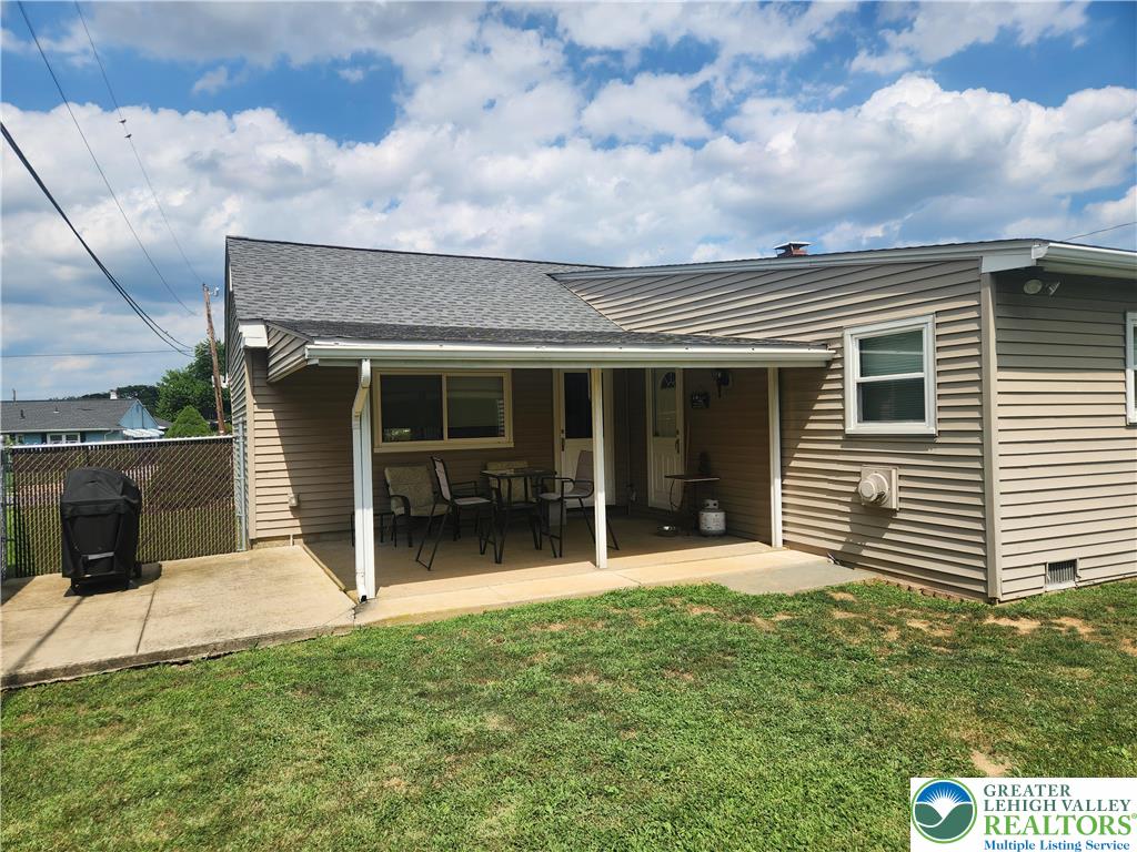 2063 Cloverdale Road Bethlehem, PA 18018 - Photo 7 of 47 Gallery Image 7