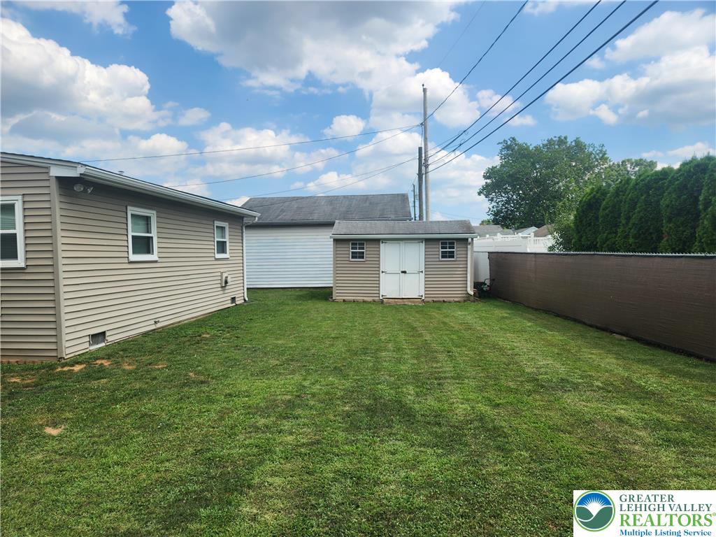 2063 Cloverdale Road Bethlehem, PA 18018 - Photo 9 of 47 Gallery Image 9