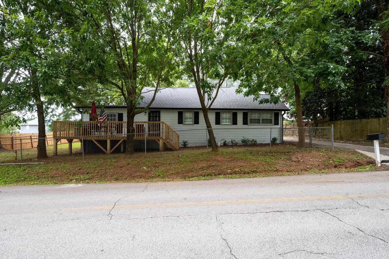 24 East Buchanan Street, Temple, GA 30179 Compass