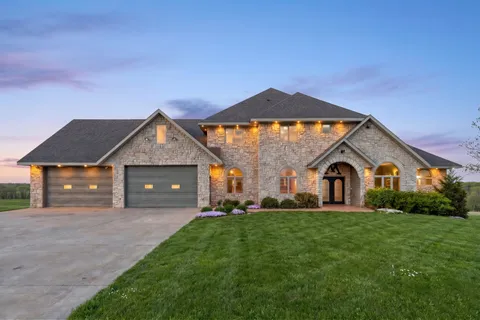 $1,150,000 | 20951 Prairie Hills Lane, Prior Lake, MN 55372