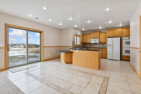 $1,150,000 | 20951 Prairie Hills Lane, Prior Lake, MN 55372