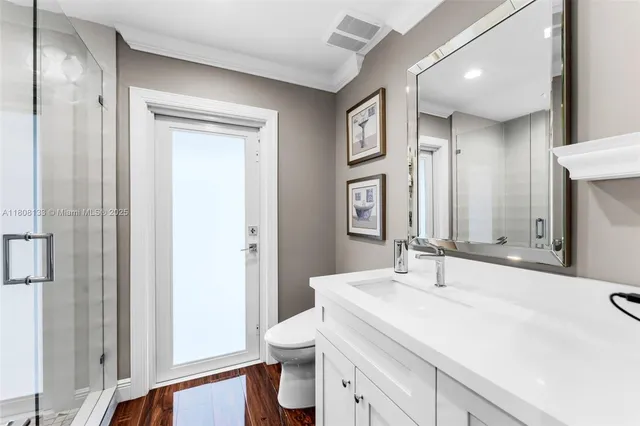 $1,624,999 | 13501 Southwest 107th Avenue, Miami, FL 33176