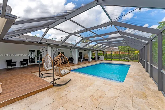 $1,624,999 | 13501 Southwest 107th Avenue, Miami, FL 33176