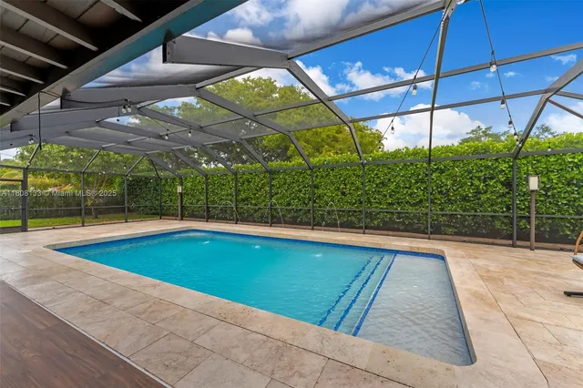 $1,624,999 | 13501 Southwest 107th Avenue, Miami, FL 33176