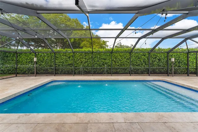 $1,624,999 | 13501 Southwest 107th Avenue, Miami, FL 33176