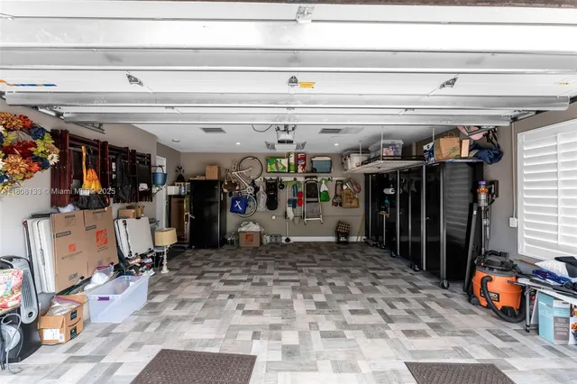 $1,624,999 | 13501 Southwest 107th Avenue, Miami, FL 33176