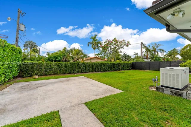 $1,624,999 | 13501 Southwest 107th Avenue, Miami, FL 33176