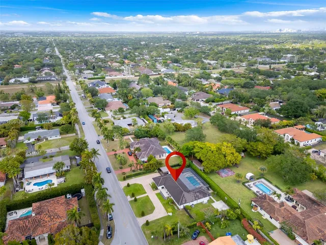 $1,624,999 | 13501 Southwest 107th Avenue, Miami, FL 33176