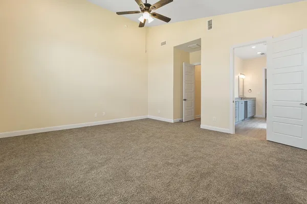 $2,500 | 48 Wilshire Boulevard, Lubbock, TX 79416