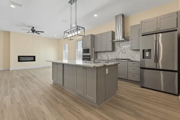 $2,500 | 48 Wilshire Boulevard, Lubbock, TX 79416