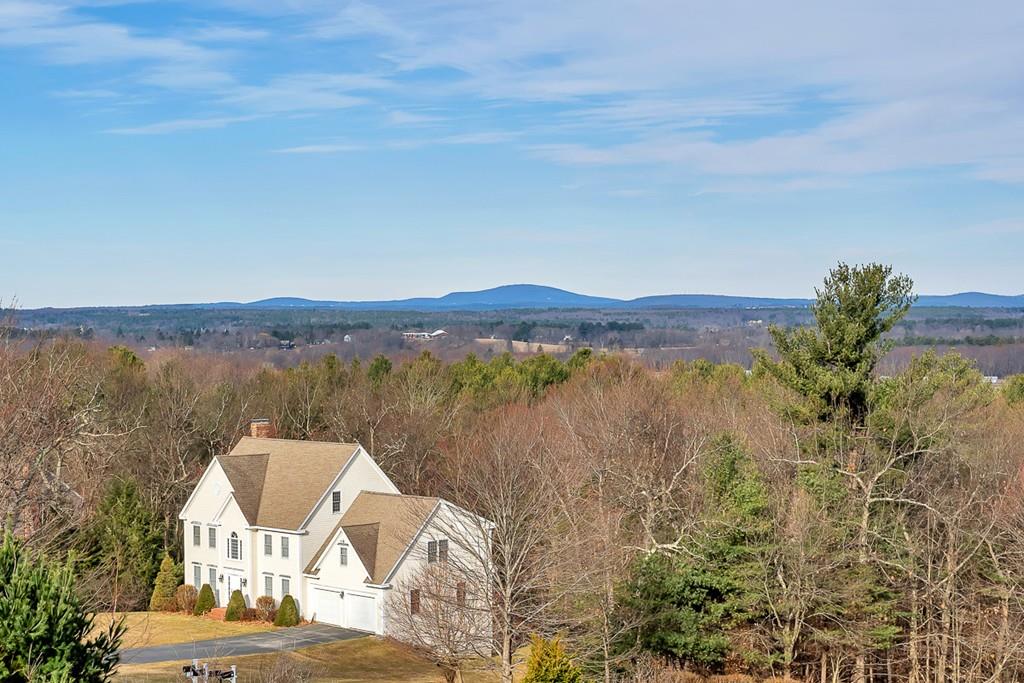 77 Kettle Hole Road Bolton, MA 01740 - Photo 41 of 42 Gallery Image 41