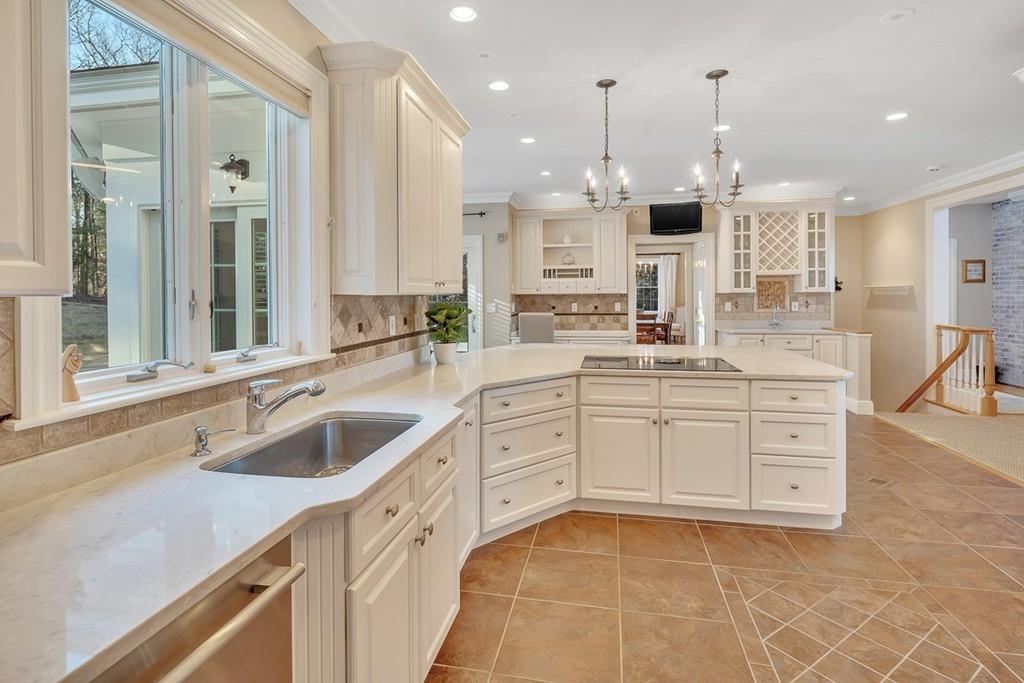 77 Kettle Hole Road Bolton, MA 01740 - Photo 10 of 42 Gallery Image 10
