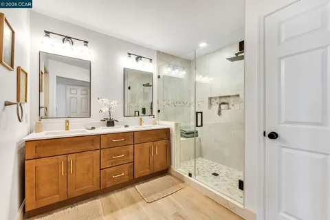 $1,099,000 | 5401 Terra Granada Drive, Unit 1B, Walnut Creek, CA 94595