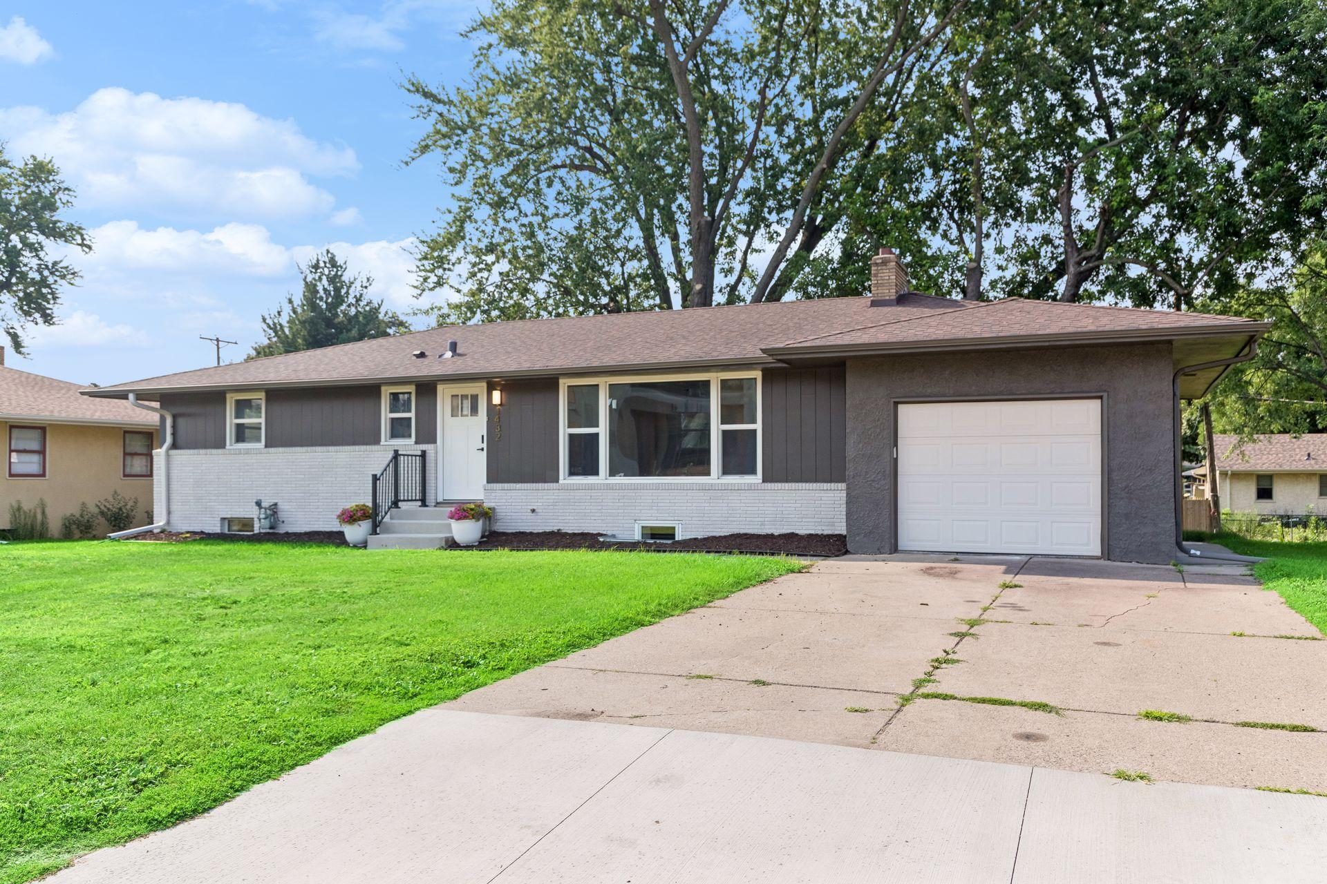 1432 County B Road West Roseville, MN 55113 - Photo 2 of 40 Gallery Image 2