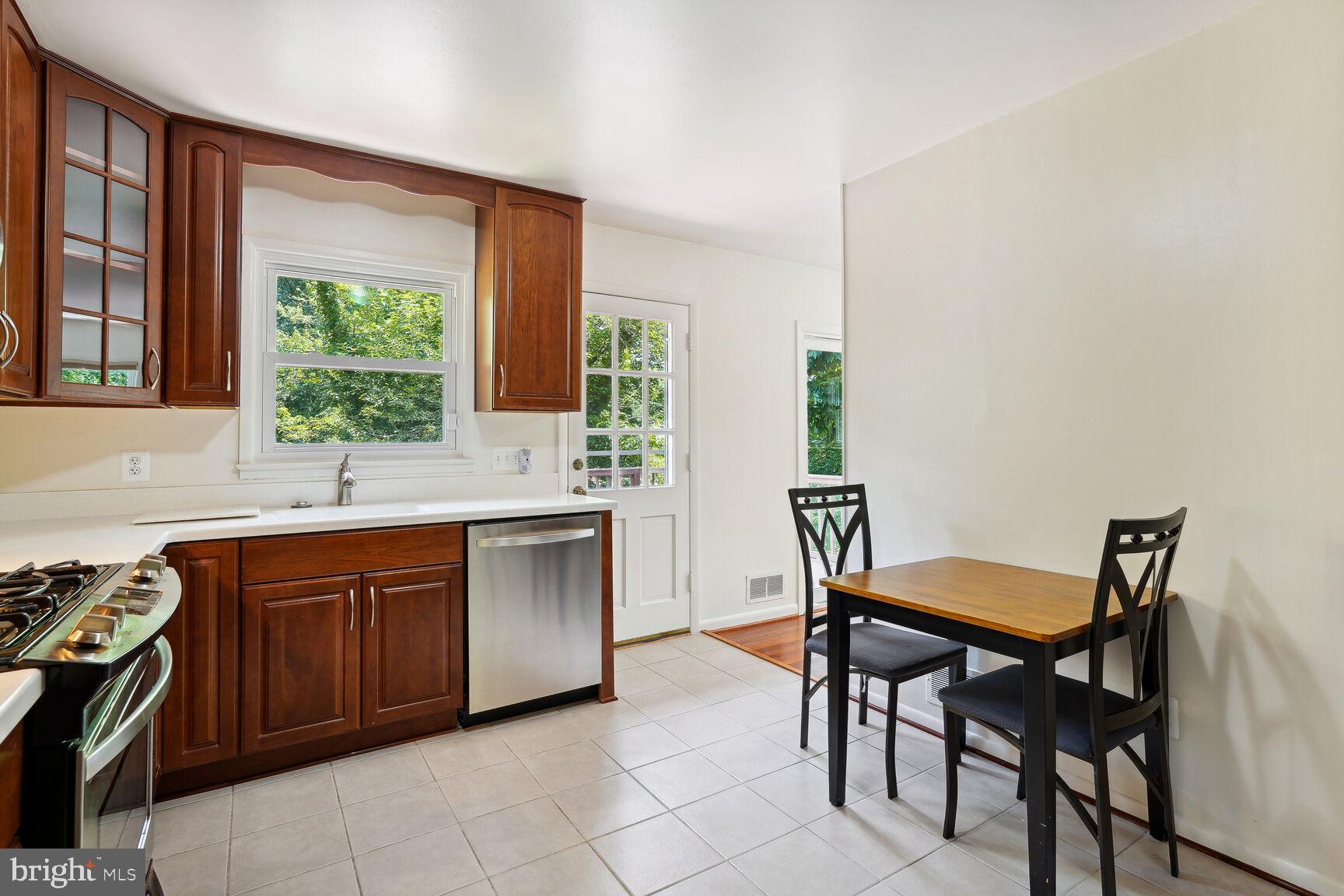 6608 Spring Valley Drive Alexandria, VA 22312 - Photo 6 of 33 Kitchen with Hardwood Cabinets
