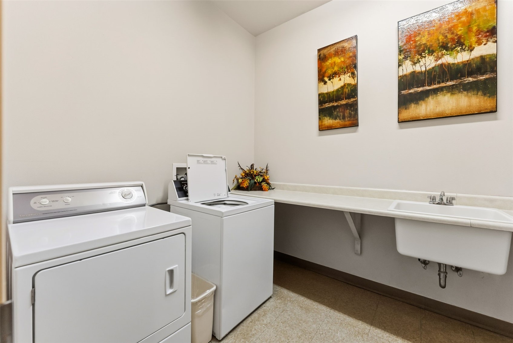 195 River Run Road, Unit 8015 Keystone, CO 80435 - Photo 24 of 35 a utility room with dryer and washer