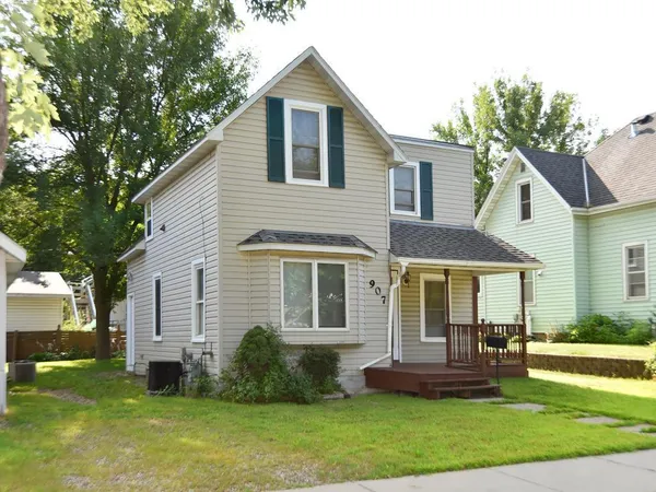 $125,900 | 907 2nd Avenue Northwest, Faribault, MN 55021