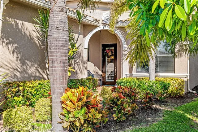 $959,900 | 4339 Aurora Street, Naples, FL 34119