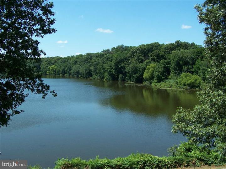 21 Seeley Road Bridgeton, NJ 08302 - Photo 3 of 20 Lake / Pond