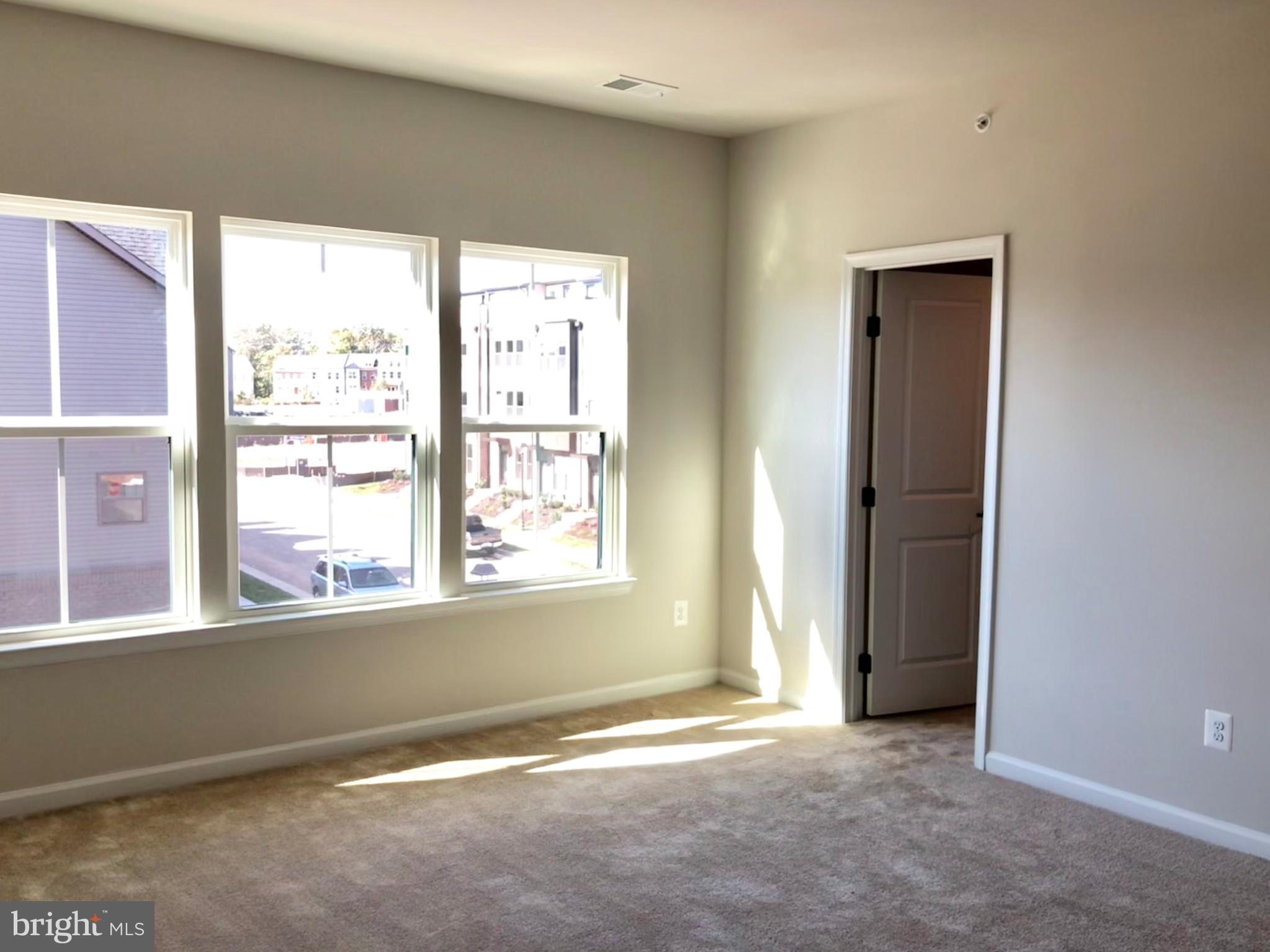 22184 McCormick Terrace Ashburn, VA 20148 - Photo 8 of 13 Bedroom (Master)