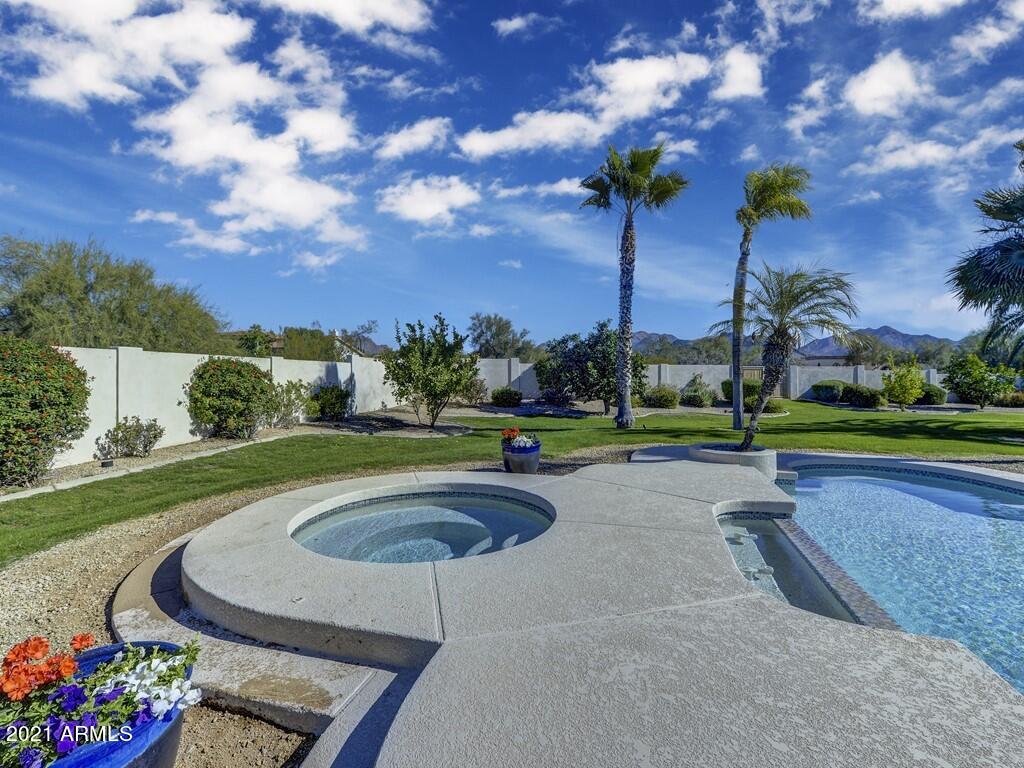 8704 East Los Gatos Drive Scottsdale, AZ 85255 - Photo 23 of 25 023_Spa