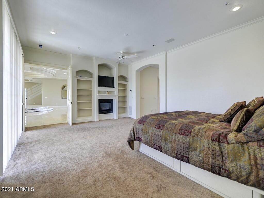 8704 East Los Gatos Drive Scottsdale, AZ 85255 - Photo 10 of 25 009_Master