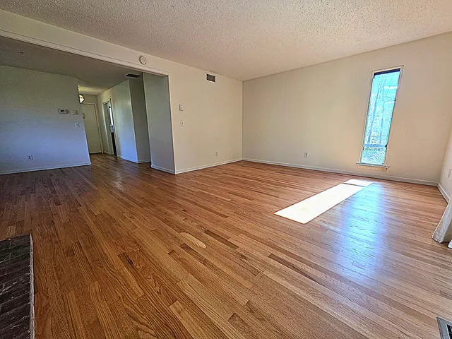 $2,450 | 563 Heritage Village, Unit F, Southbury, CT 06488