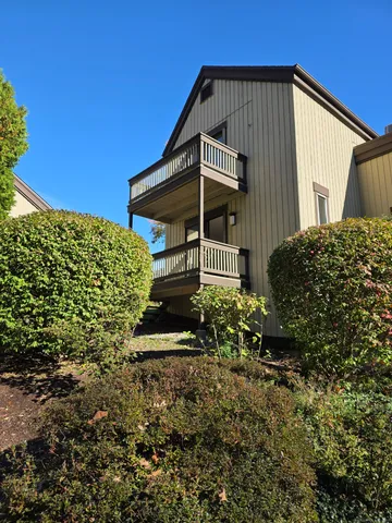 $2,450 | 563 Heritage Village, Unit F, Southbury, CT 06488