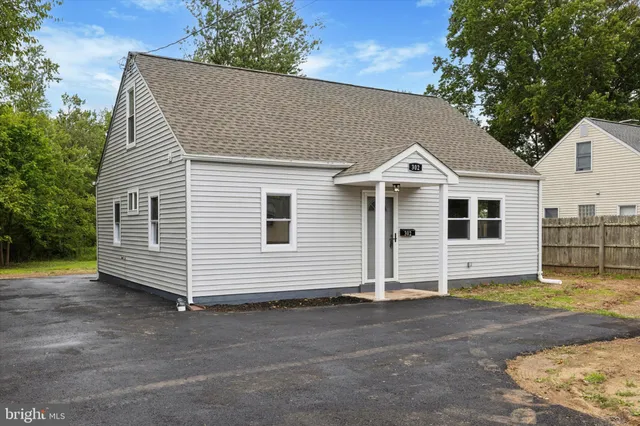 $460,000 | 302 West Broad Street, Hatfield, PA 19440