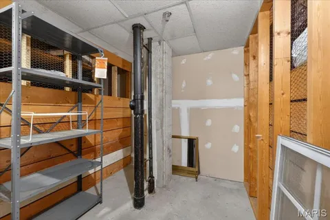 $199,000 | 15021 Claymoor Court, Unit 9, Chesterfield, MO 63017