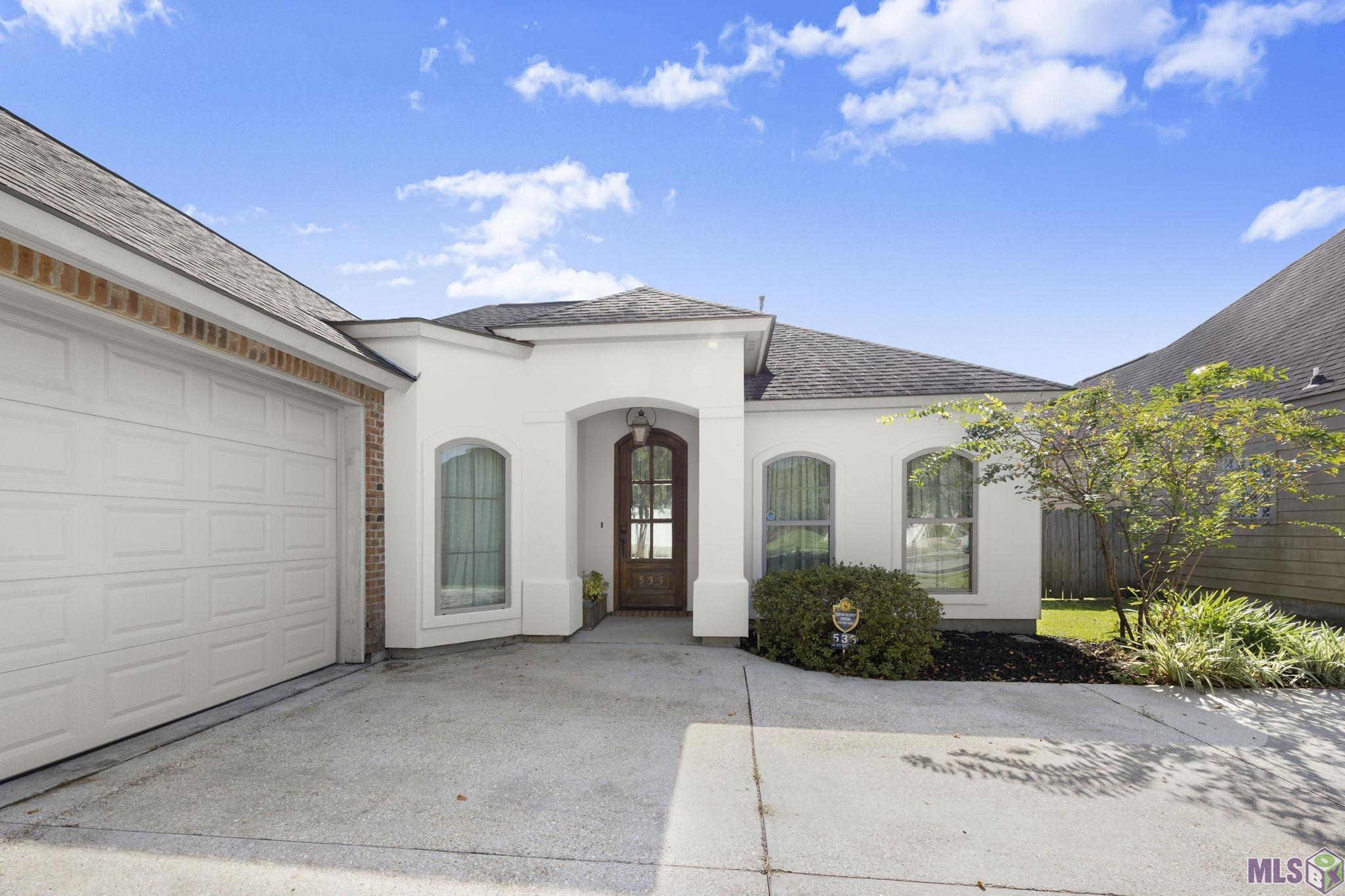 533 Portula Avenue Baton Rouge, LA 70820 - Photo 2 of 16 Gallery Image 2