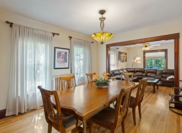 $1,950 | 2713 Garfield Avenue, Unit 1, Minneapolis, MN 55408